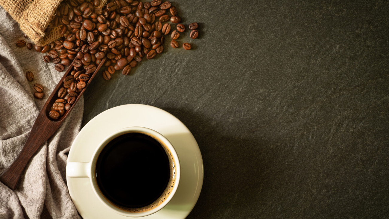 Close-up,Of,Black,Hot,Coffee,For,Morning,With,Milk,Foam
